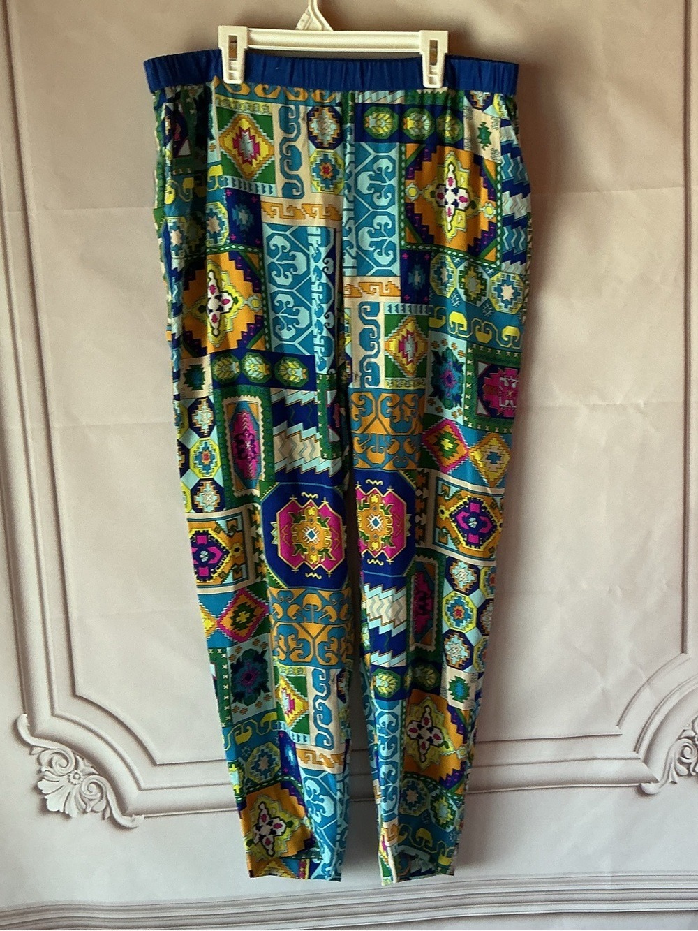 Trina Turk Pants Size 8 100% Silk NWOT